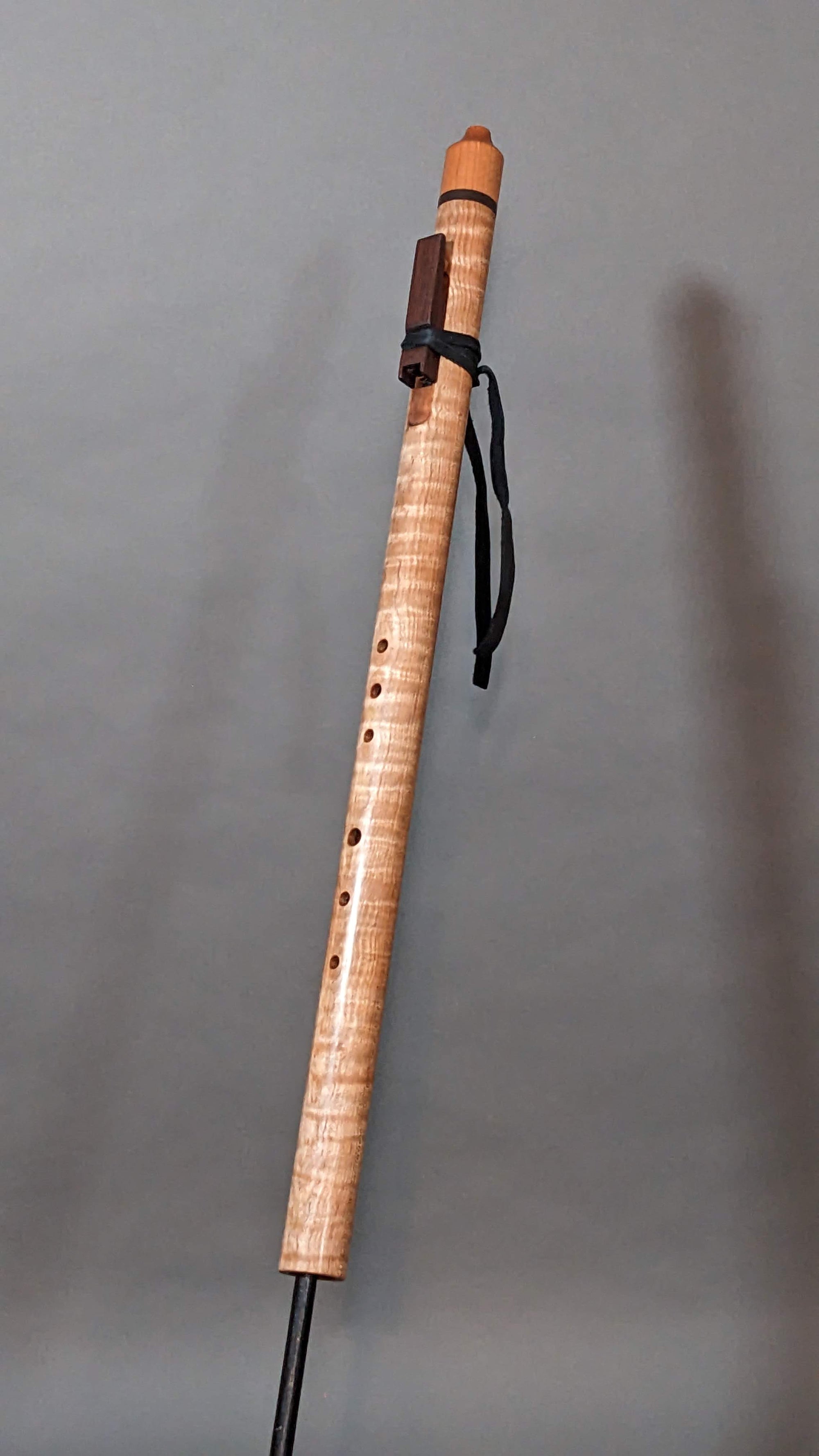 Mid E4 Curly Maple Flute (NS321)