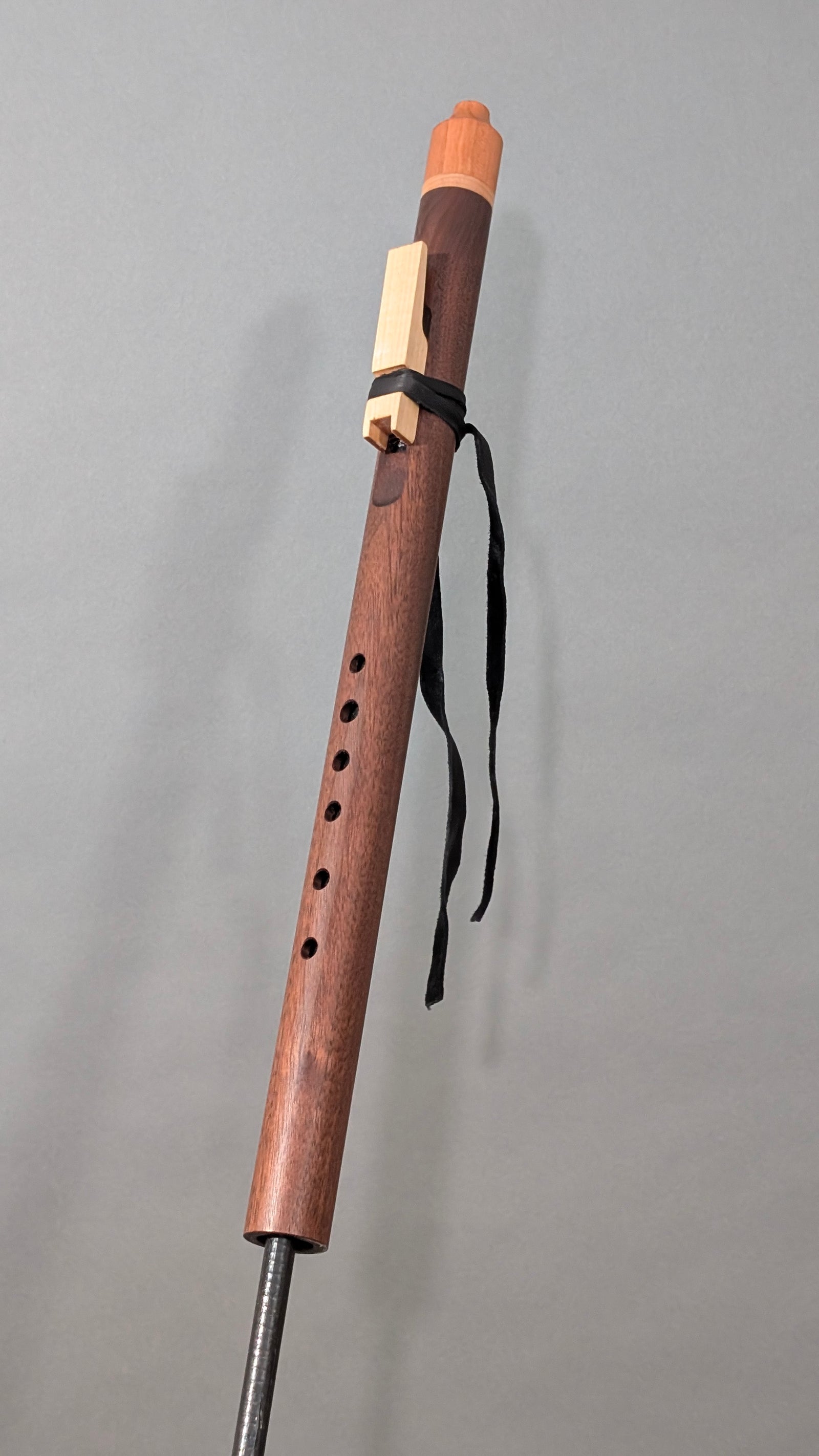 Mid B4 Walnut Flute (NS5050)